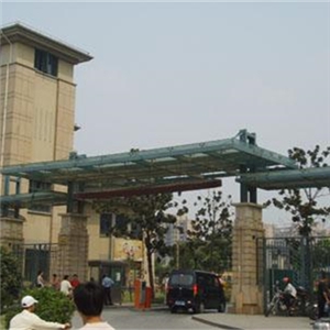 鋼結(jié)構(gòu)大門