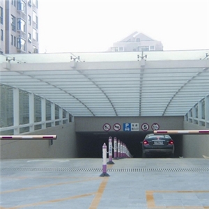 鋼結(jié)構(gòu)雨棚